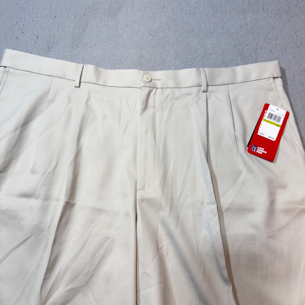 PGA Tour Golf Shorts Mens 44 Silver Cloud Tan New Pleated Moisture Wicking UPF50